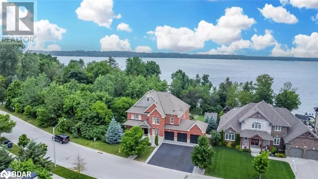 31 PLUNKETT Court