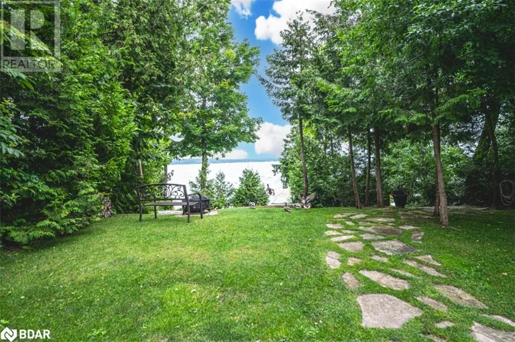31 PLUNKETT Court