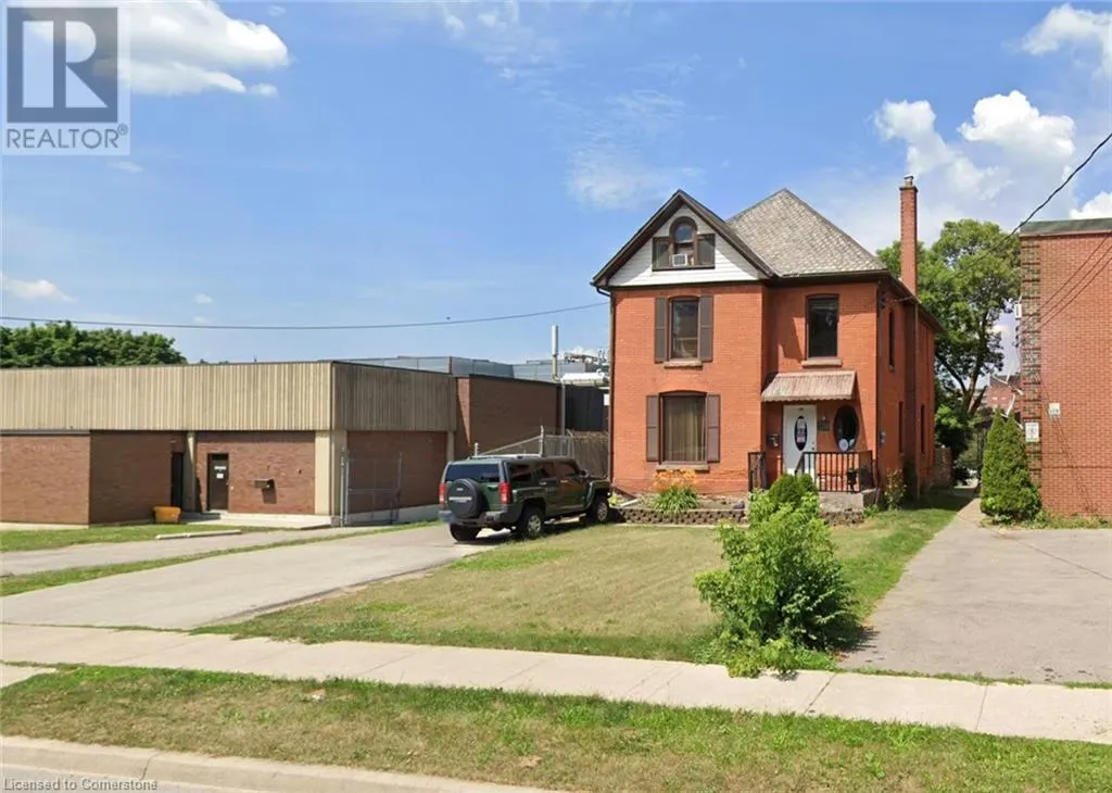11 LAKE AVENUE Drive