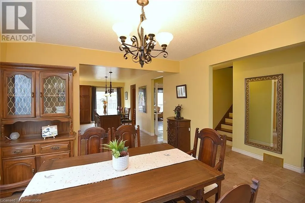 43 NISKA Drive
