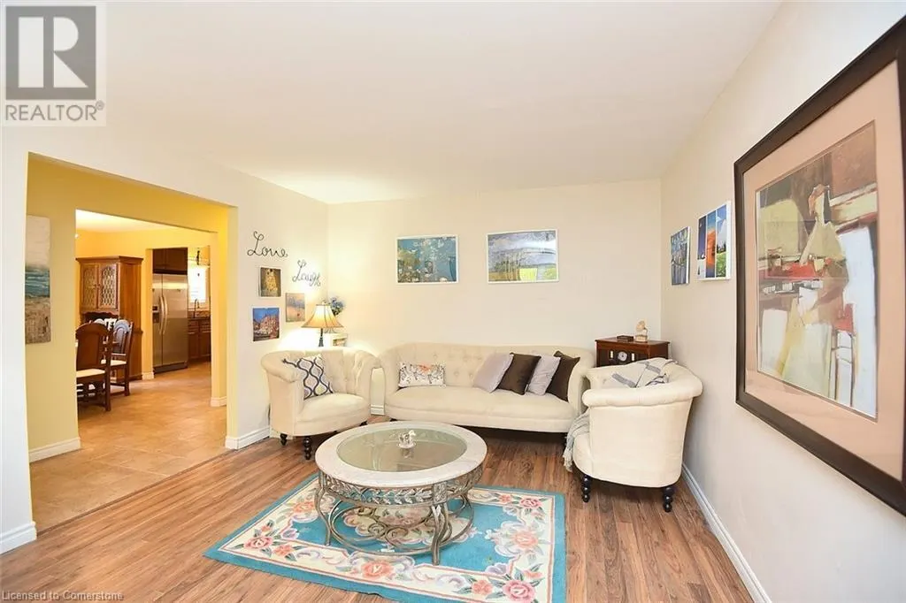 43 NISKA Drive