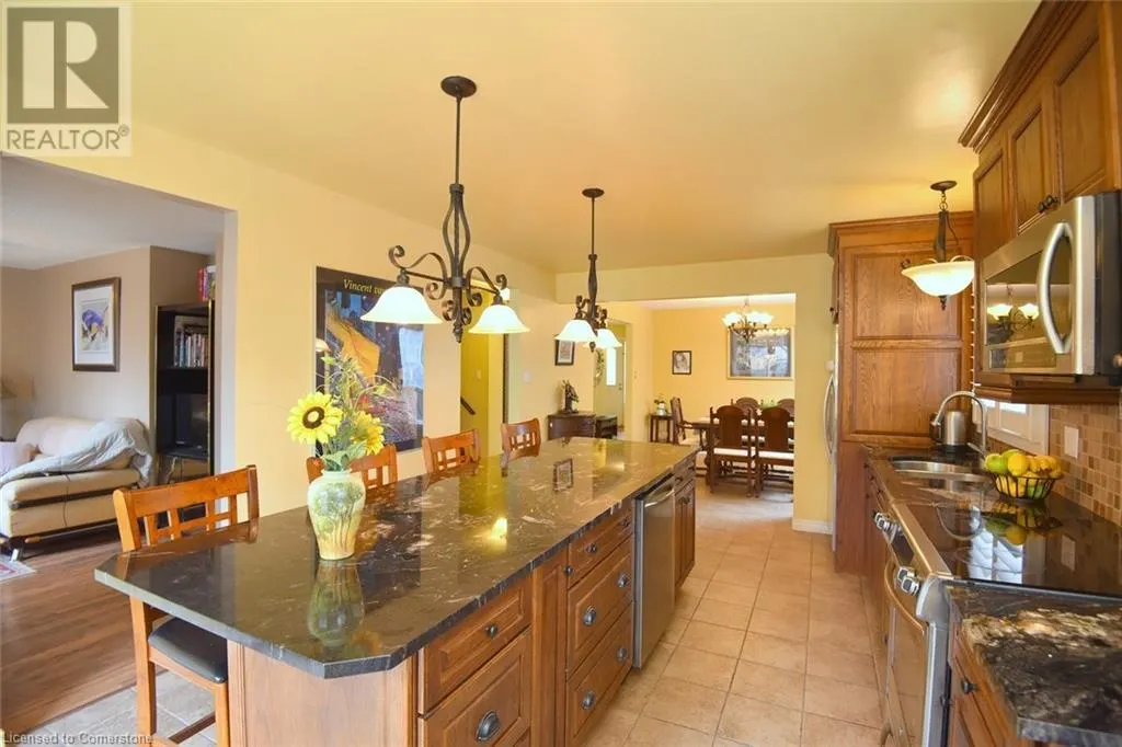 43 NISKA Drive