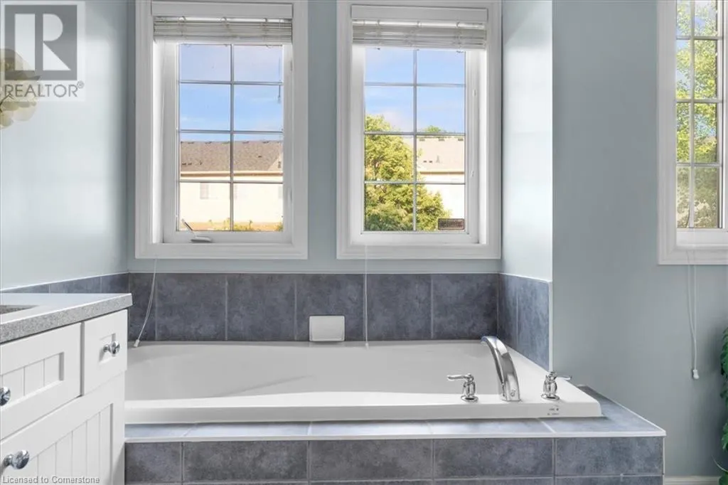 250 AINSLIE Street S Unit# 48, #48