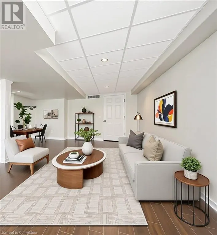 237 RIDGE TOP Crescent