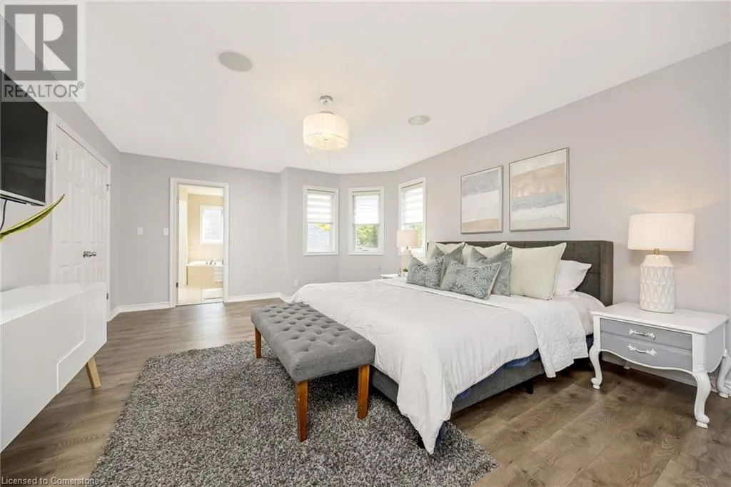 237 RIDGE TOP Crescent