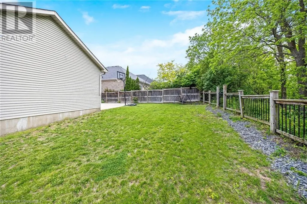 237 RIDGE TOP Crescent
