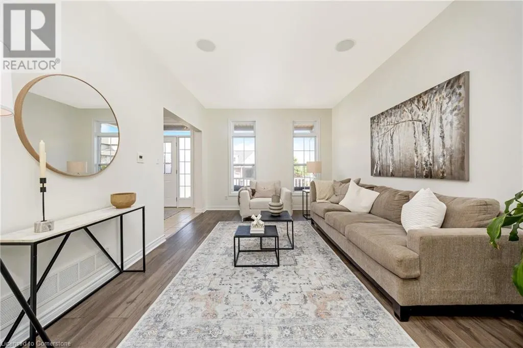 237 RIDGE TOP Crescent