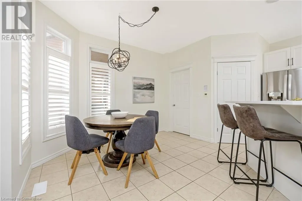 237 RIDGE TOP Crescent