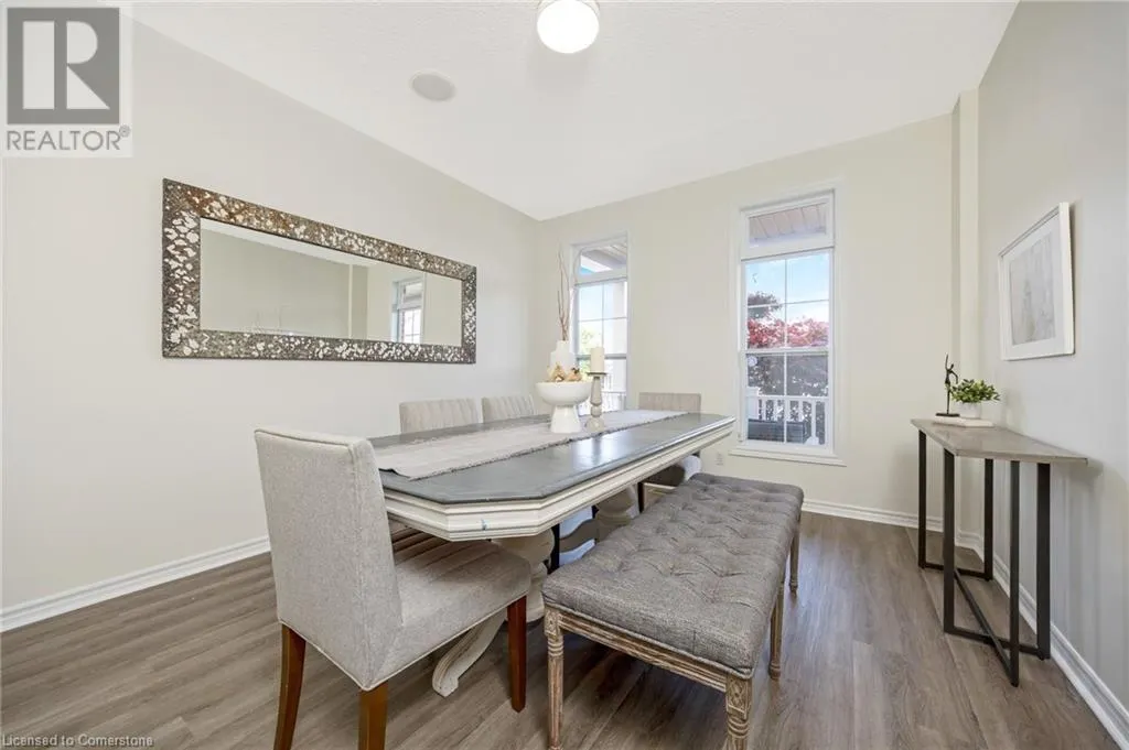 237 RIDGE TOP Crescent