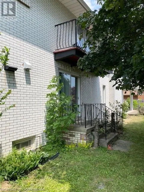 22 FERNWOOD Terrace
