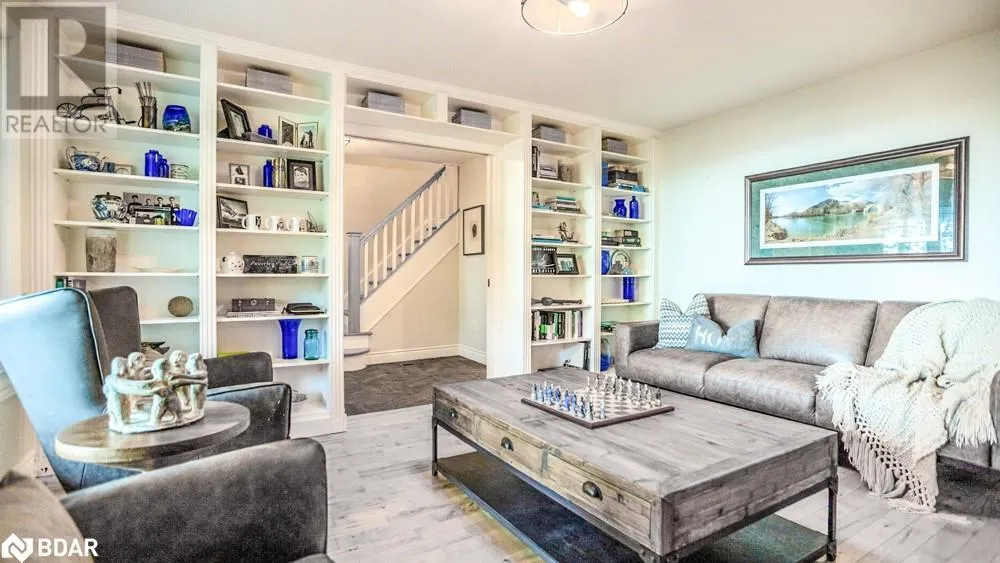 112 LAKESHORE Road W