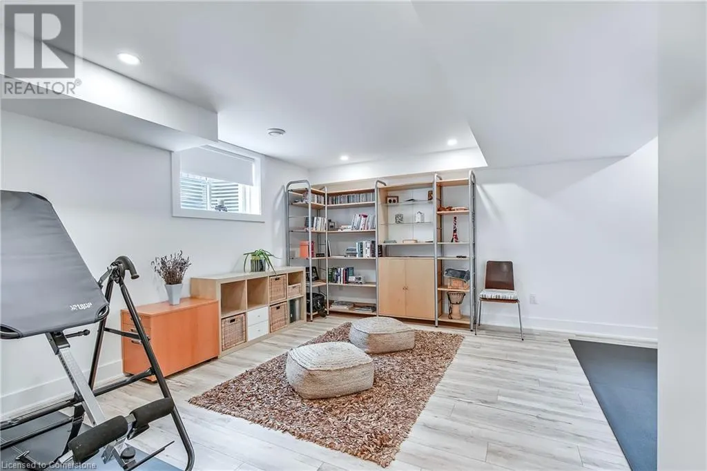 9 PRINCETON Common