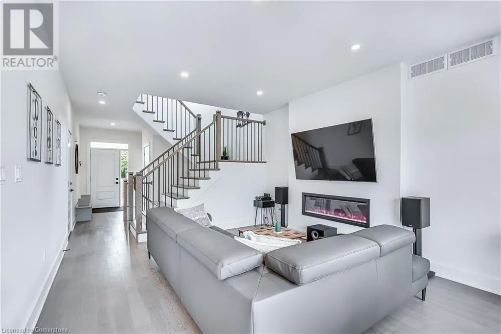 9 PRINCETON Common