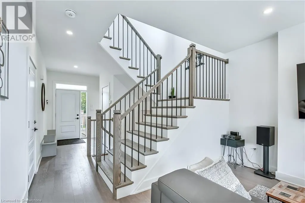 9 PRINCETON Common