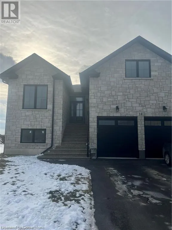 10 CRISTALLINA Drive Unit# Upper, #Upper