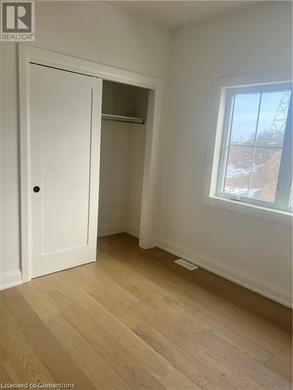 10 CRISTALLINA Drive Unit# Upper, #Upper