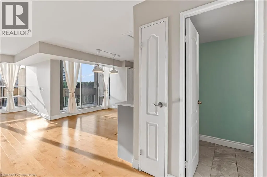 1300 MARLBOROUGH Court Unit# 523, #523