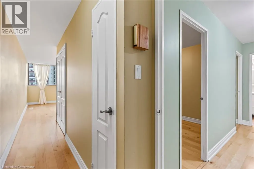 1300 MARLBOROUGH Court Unit# 523, #523