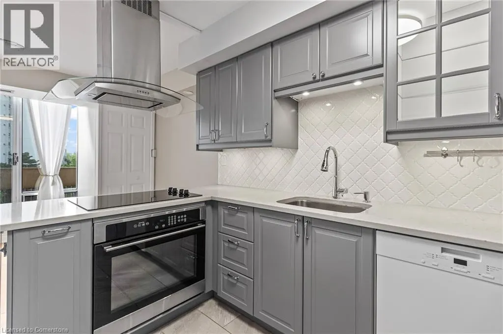 1300 MARLBOROUGH Court Unit# 523, #523