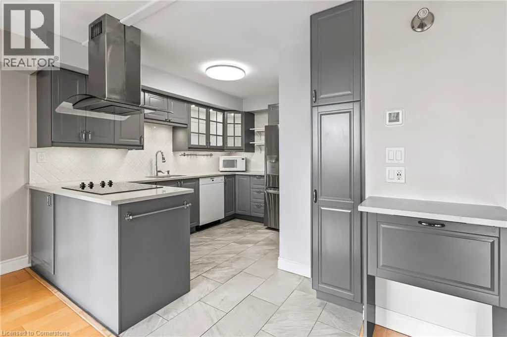 1300 MARLBOROUGH Court Unit# 523, #523