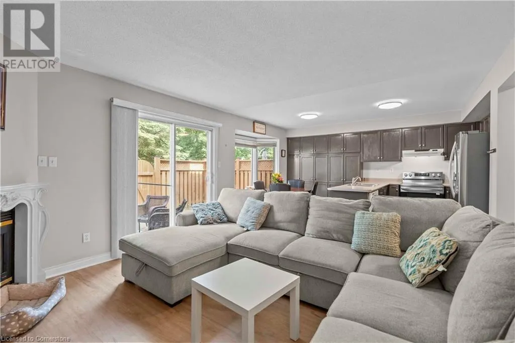 320 HAMILTON Drive Unit# 10, #10