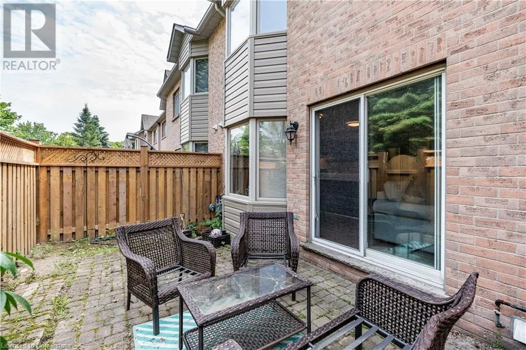 320 HAMILTON Drive Unit# 10, #10