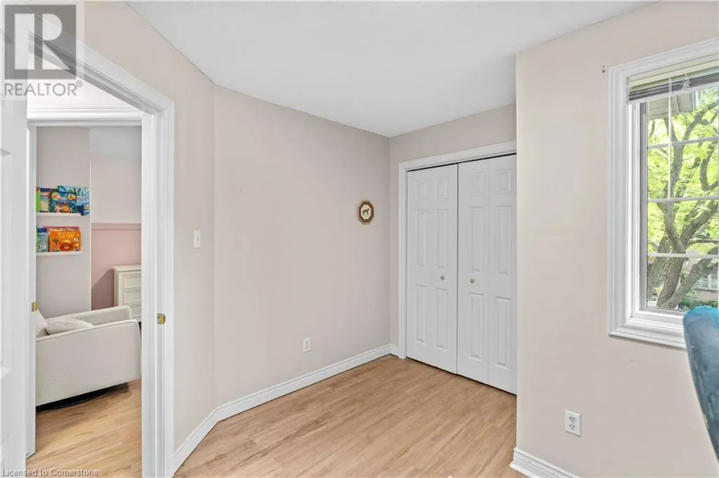 320 HAMILTON Drive Unit# 10, #10