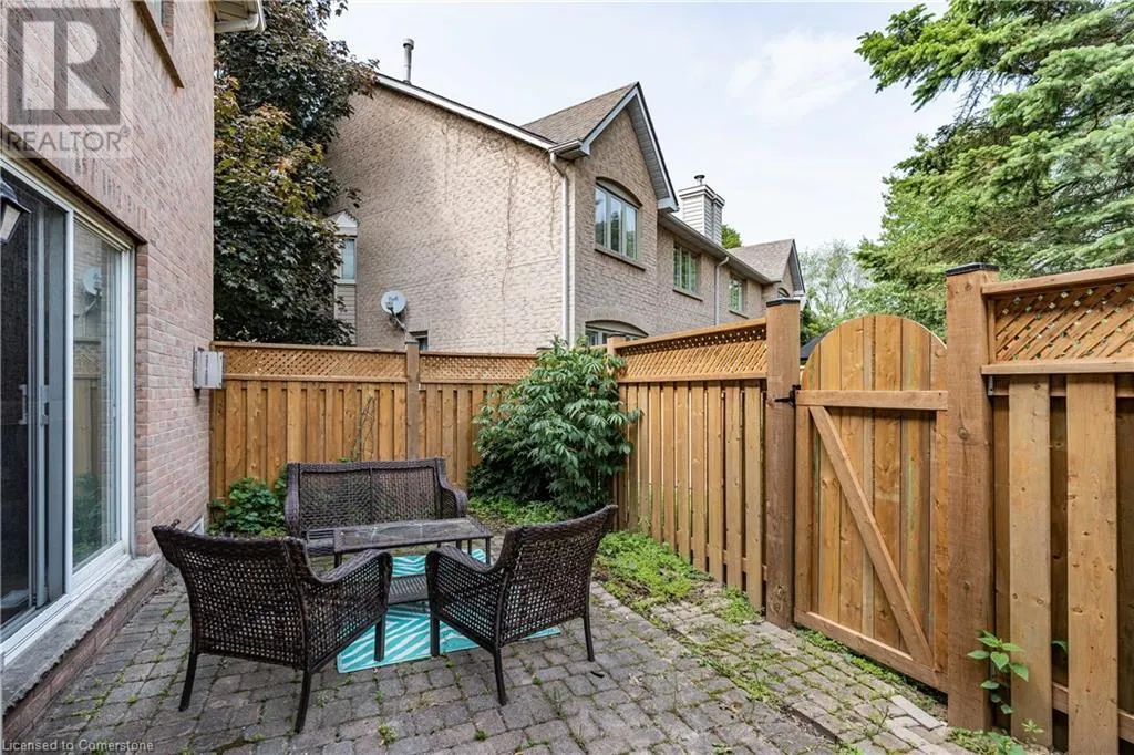 320 HAMILTON Drive Unit# 10, #10