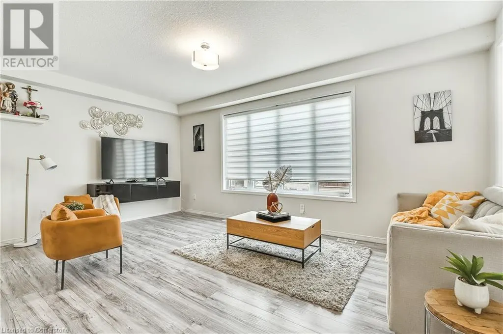 41 SUMAC Drive