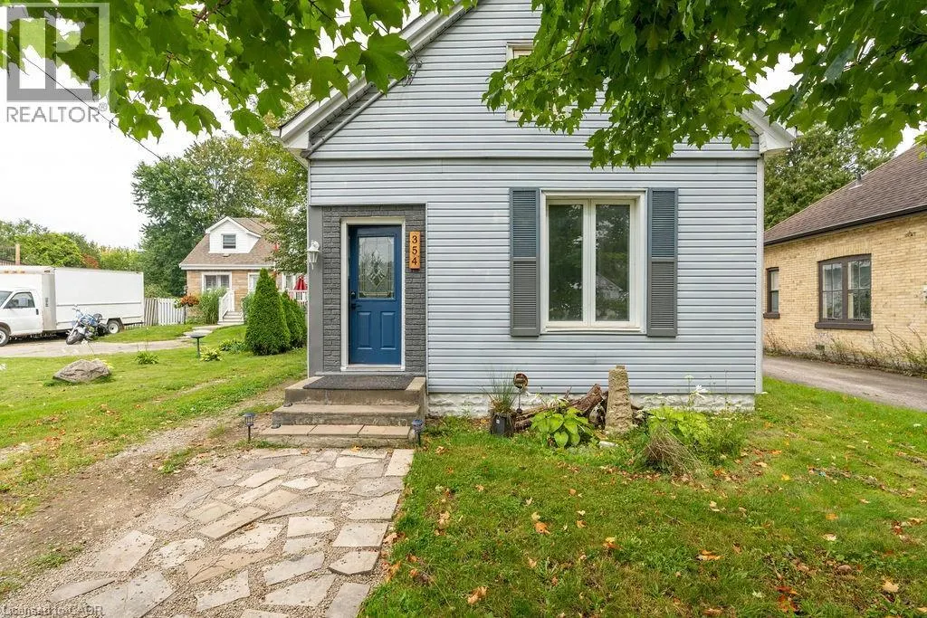 354 SPRUCE Street