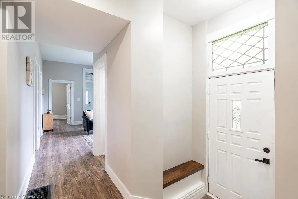 354 SPRUCE Street