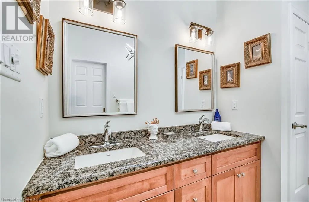 19 SIMMONDS Drive Unit# 14, #14