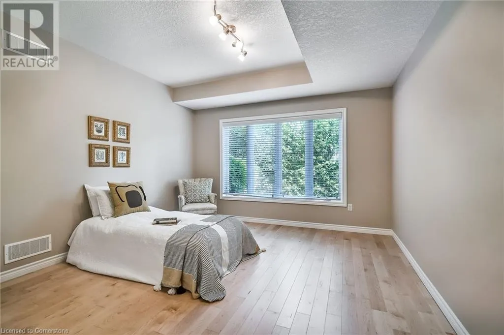 19 SIMMONDS Drive Unit# 14, #14