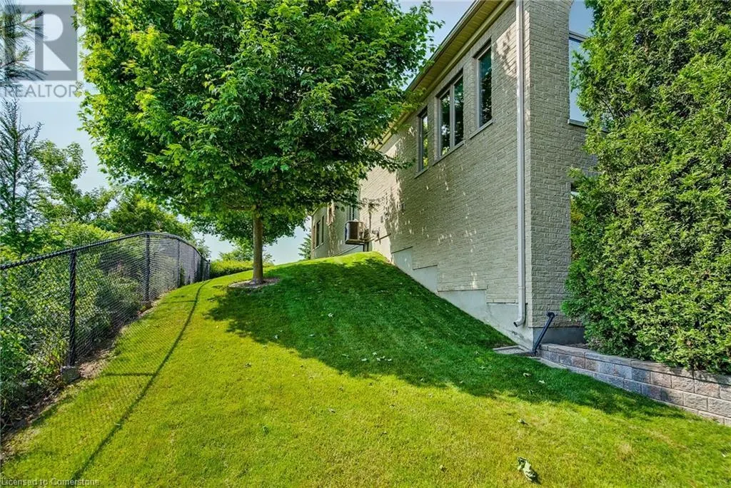 19 SIMMONDS Drive Unit# 14, #14
