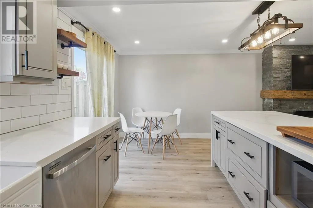 151 E GATESHEAD Crescent E Unit# 129, #129