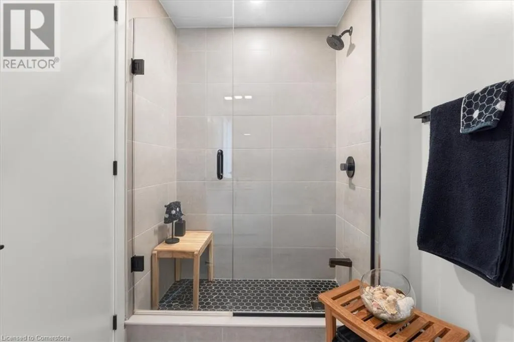 2450 OLD BRONTE Road Unit# 706, #706