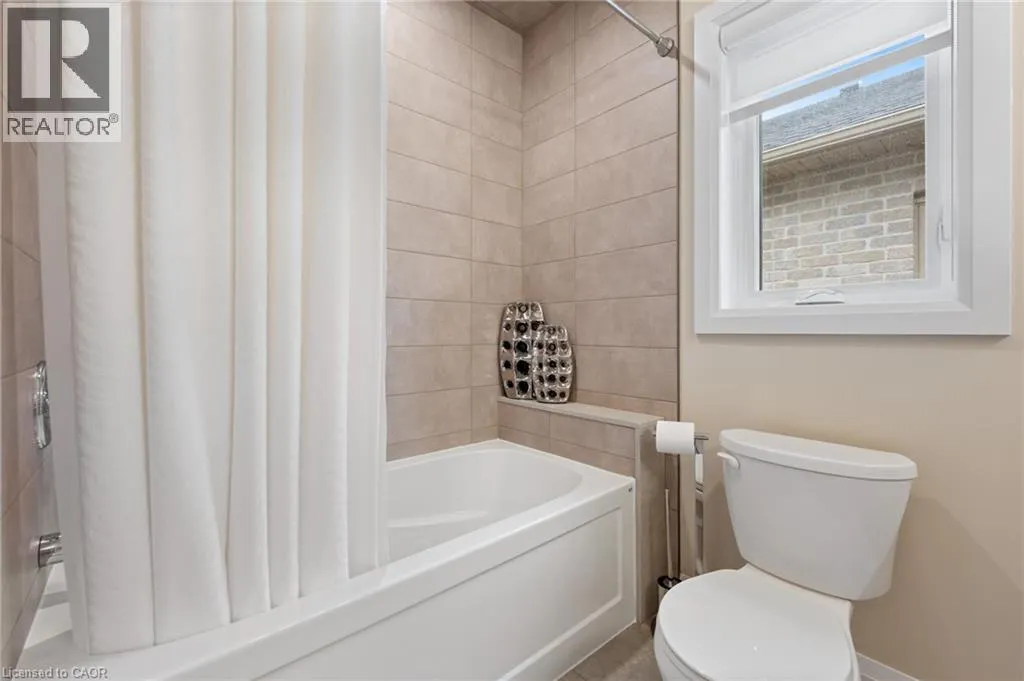 50 VANROOY Trail