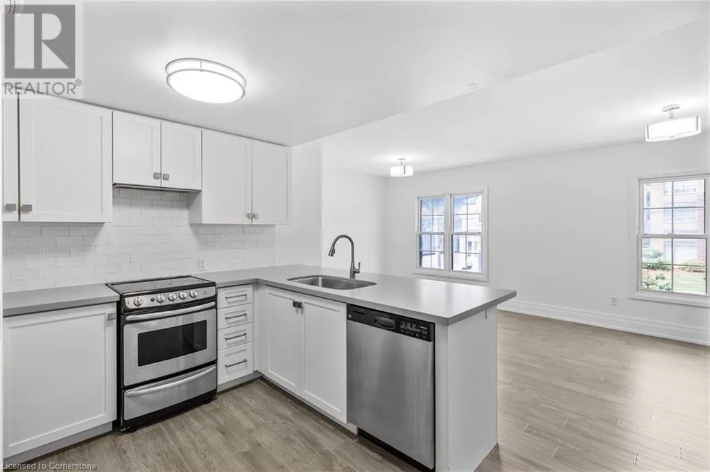 760 LAKESHORE Road E Unit# 206, #206