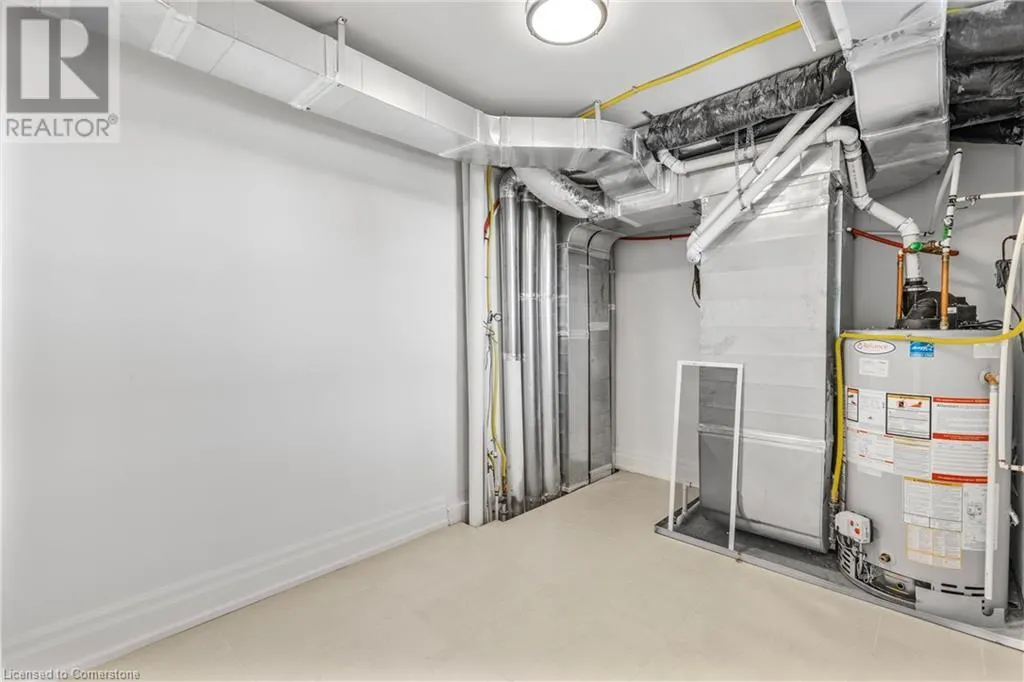 760 LAKESHORE Road E Unit# 206, #206