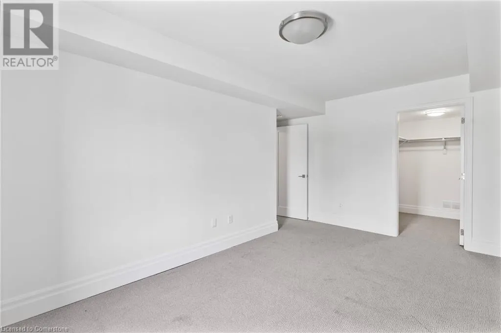 760 LAKESHORE Road E Unit# 206, #206