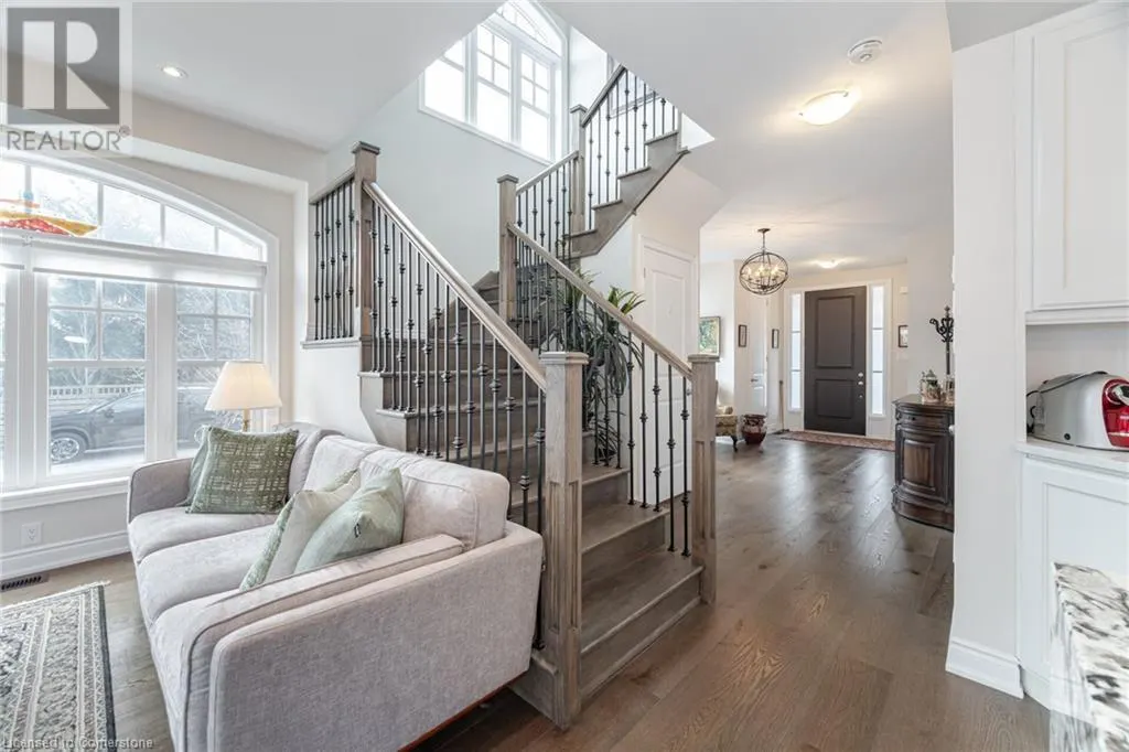 47 WINDSOR Circle