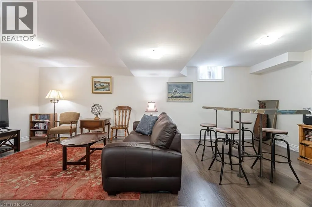 47 WINDSOR Circle