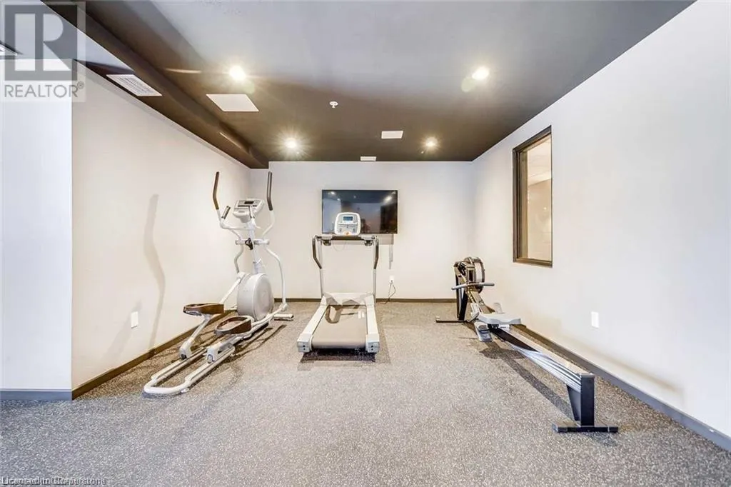 1291 GORDON Street Unit# 223, #223