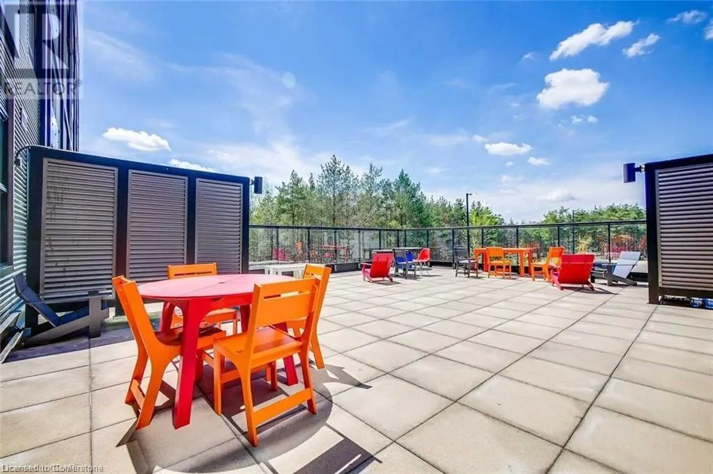 1291 GORDON Street Unit# 223, #223