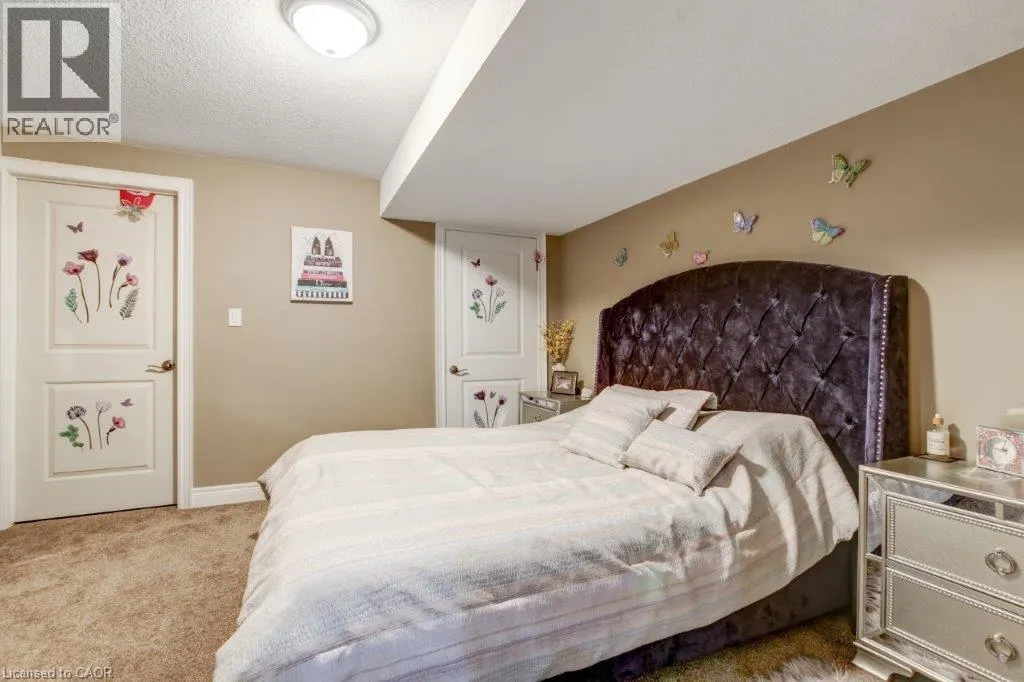 194 DONLY Drive S Unit# 6, #6