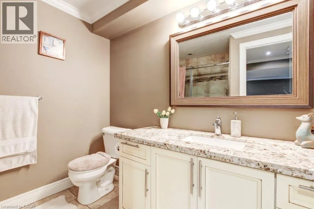 194 DONLY Drive S Unit# 6, #6