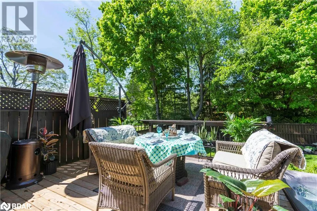 39 LAKEWOOD Crescent