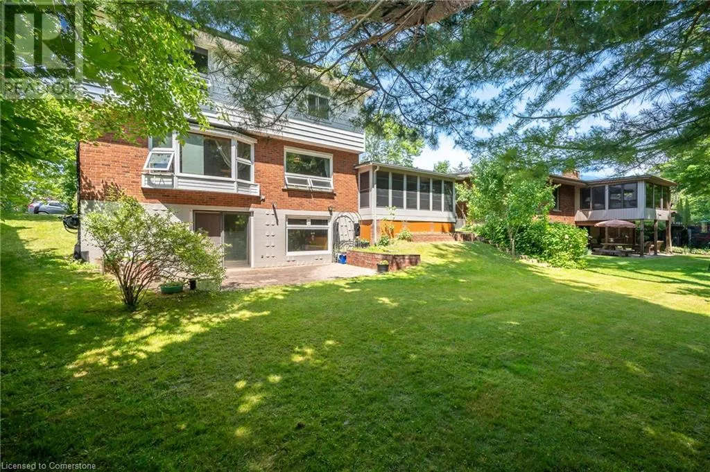 85 ROBINHOOD Drive