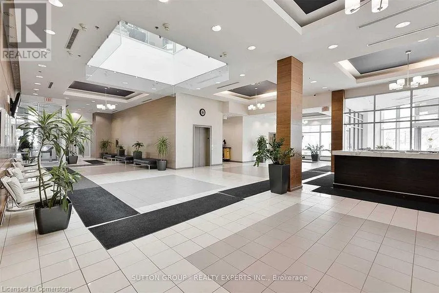 33 ELM Drive Unit# 407, #407