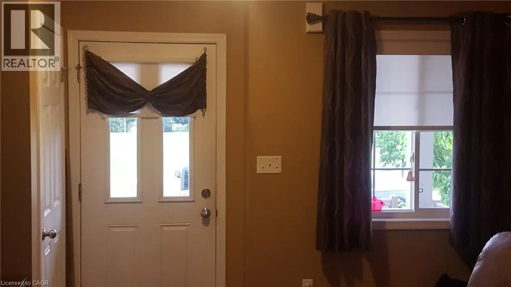 35 MOUNTFORD Drive Unit# 121, #121